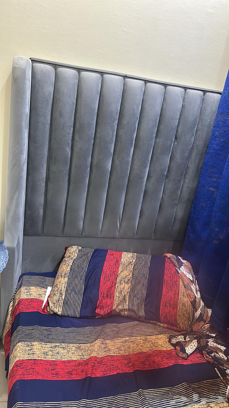 A clean bed set without any damage, including mattresses, lightly used64498993610754110