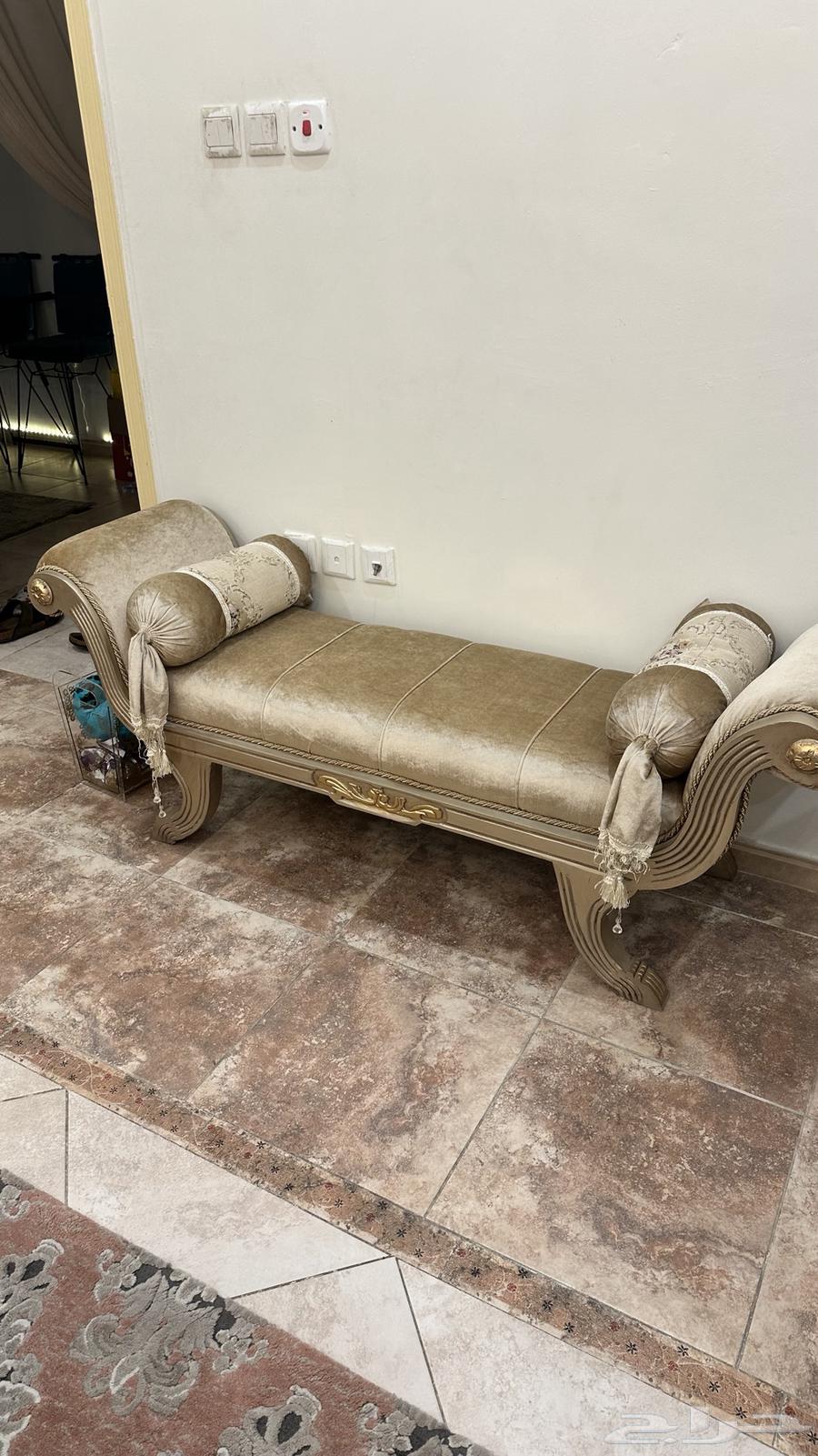 كنب مستعمل نظيف للبيع64499297915906114