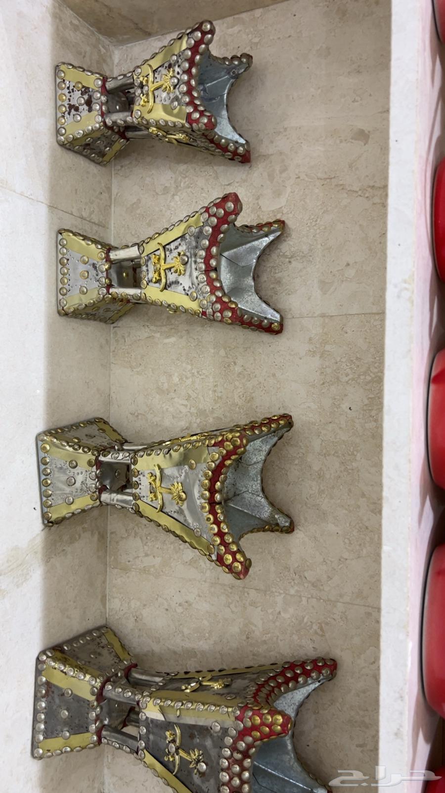 Dallahs and Hookahs64500519122177111