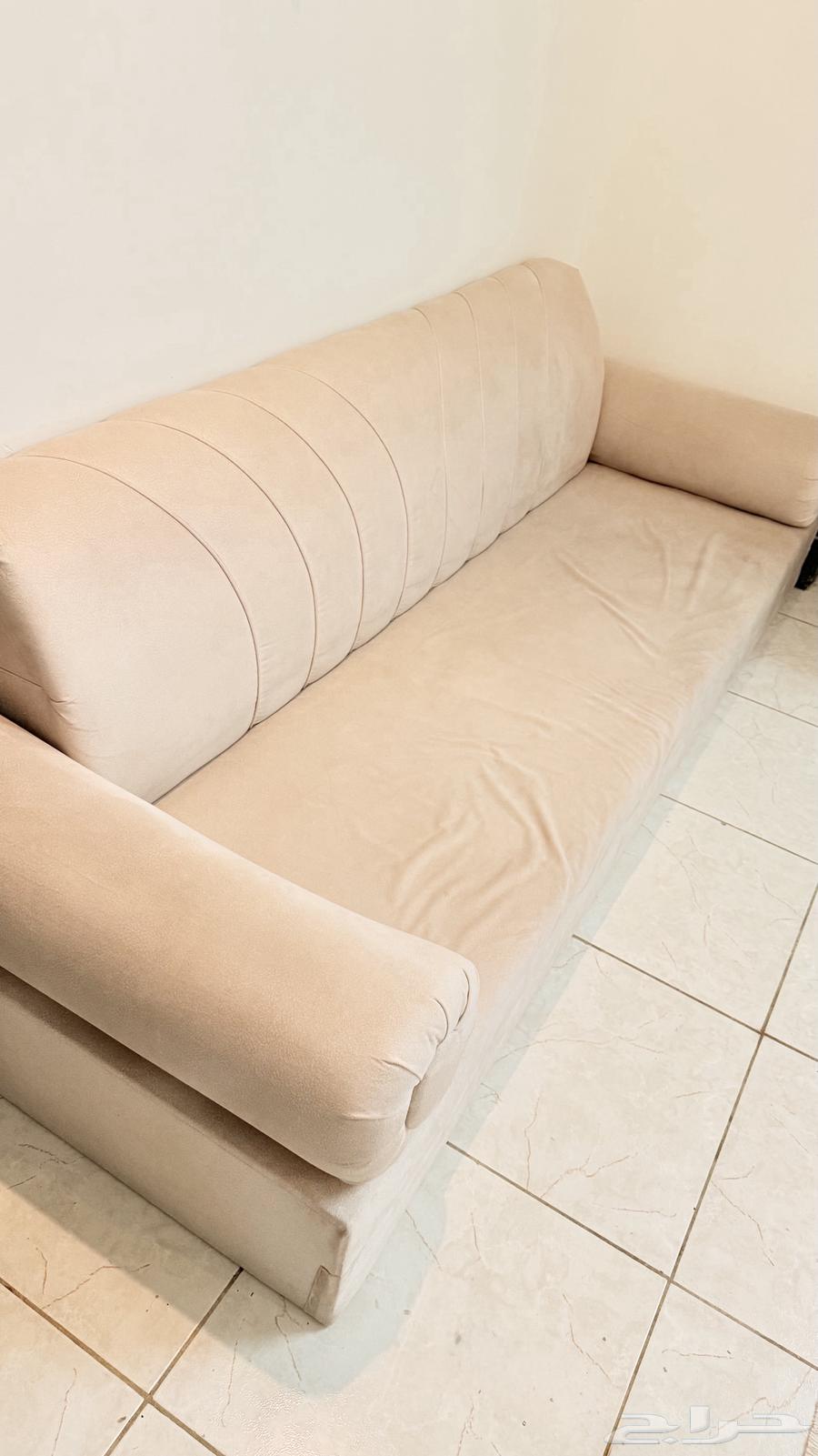 كنب ومساند للبيع بالرياض64495077318402110