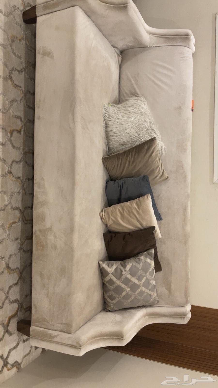 كنب يسع 12 شخص ب 500 مع مكيف64500979538307111