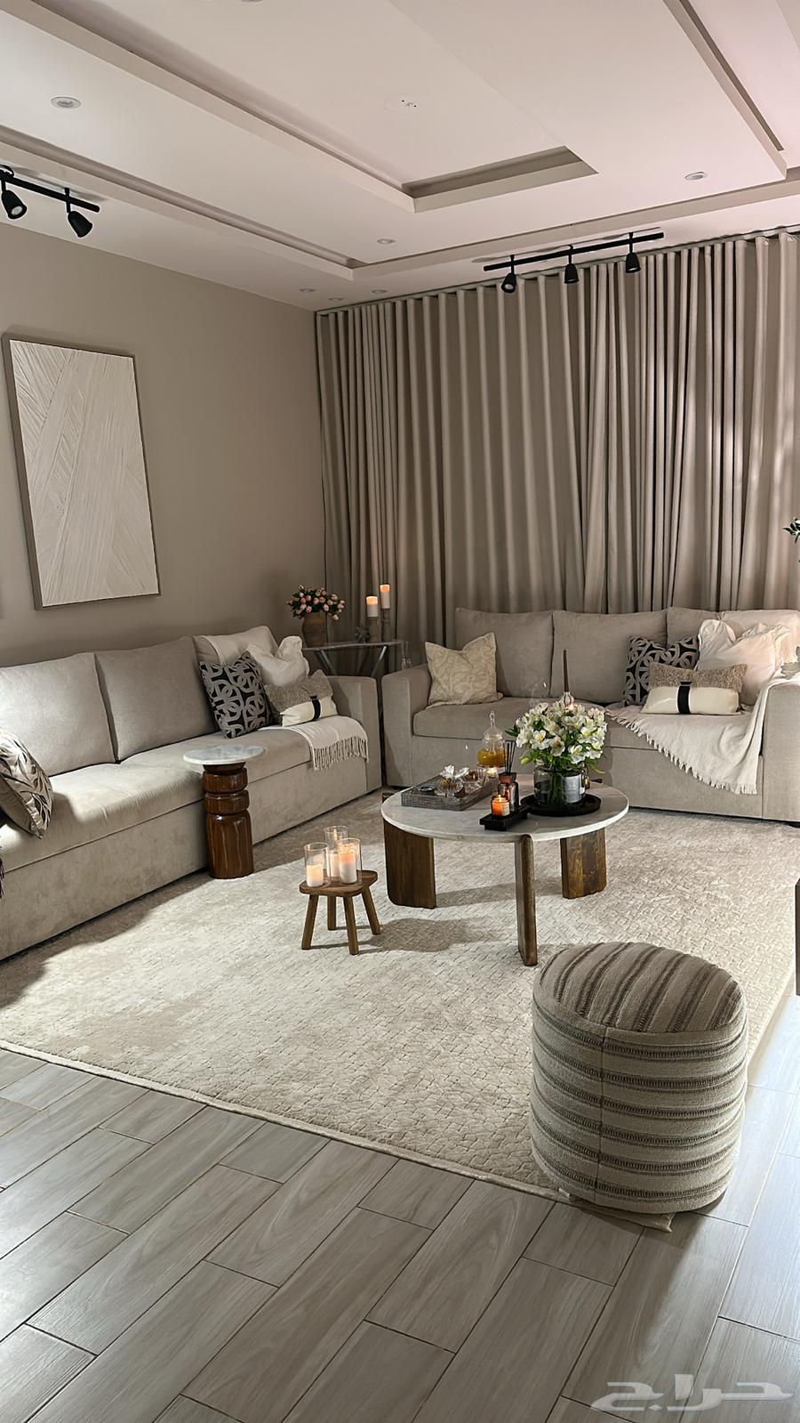 Sofa64495597209474113