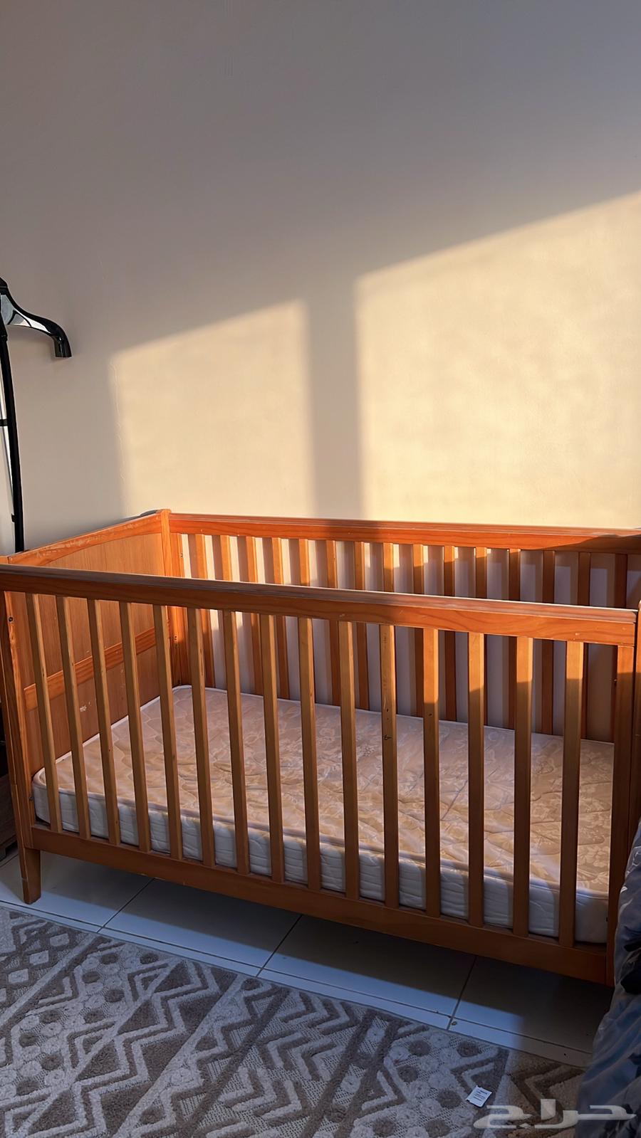 سرير أطفال كبير يكفي من عمر سنه إلى 6 سنوات64499062860034110