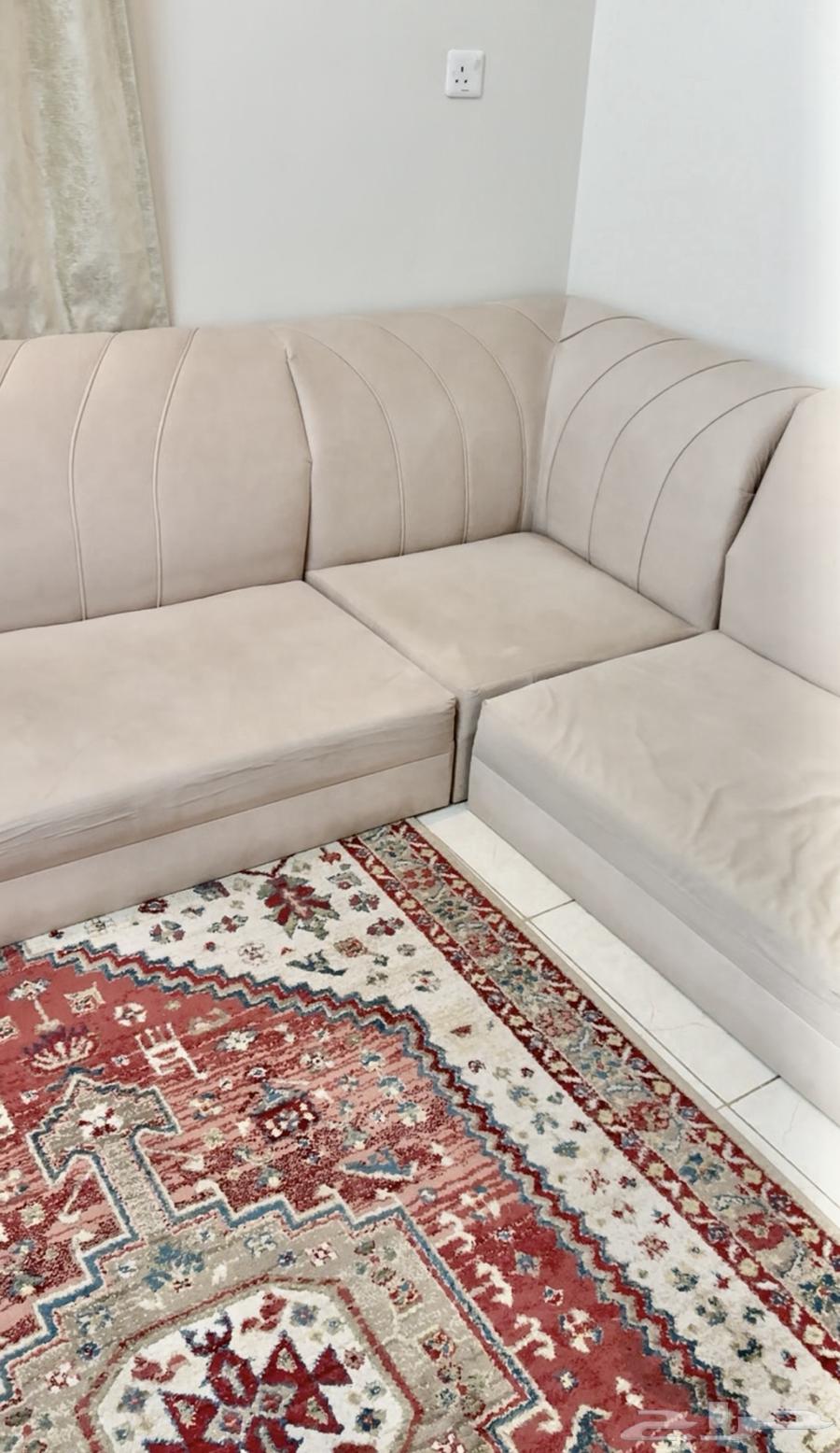 كنب ومساند للبيع بالرياض64495077318402111