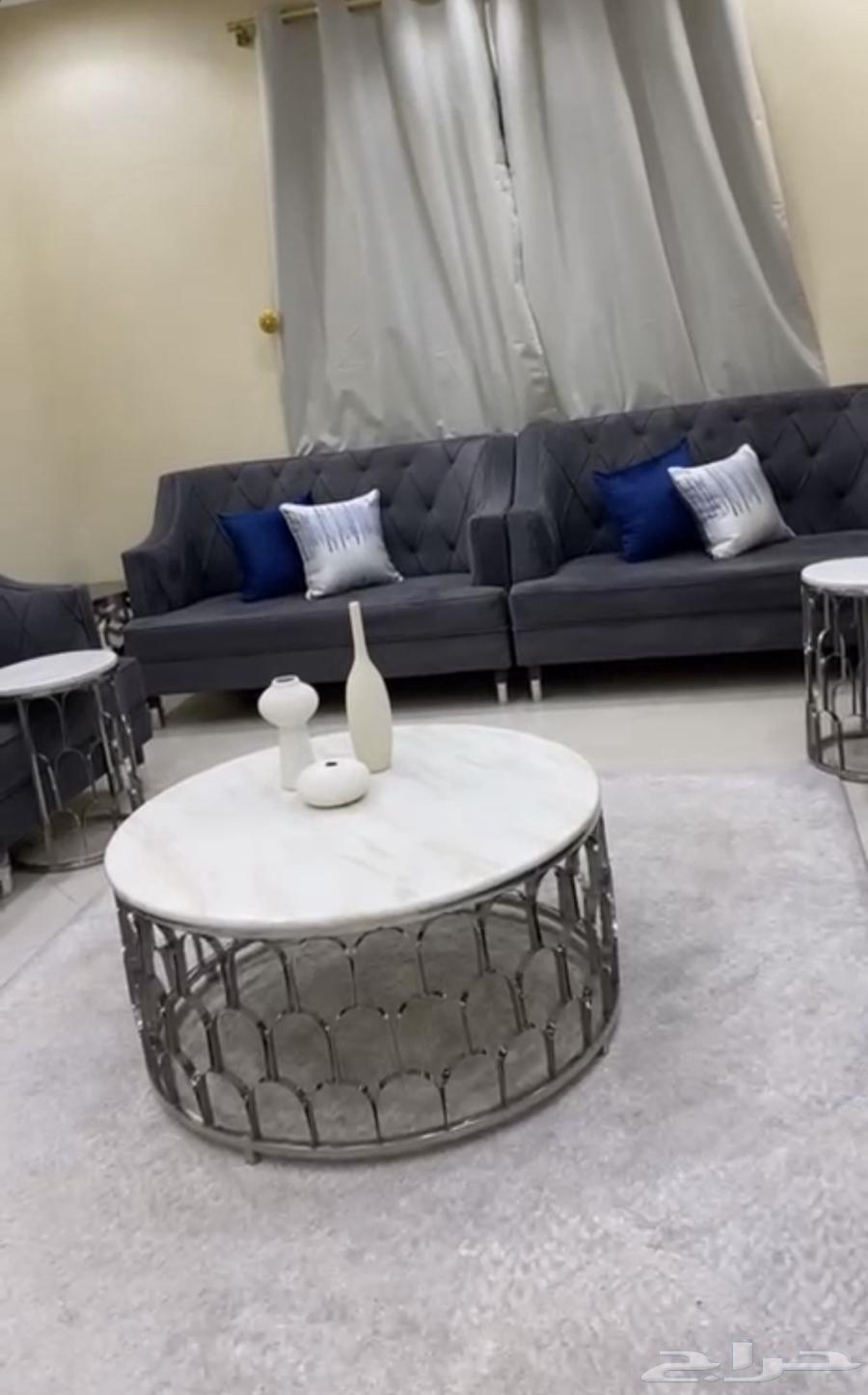 Two clean sofa sets64502625535490111