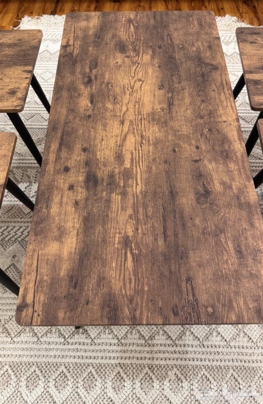 طاوله مع اربع طاولات خدمة64499786845955114