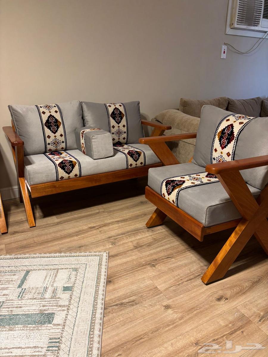 كنب شبه جديد كما هو موضح بالصورة64499994889473114