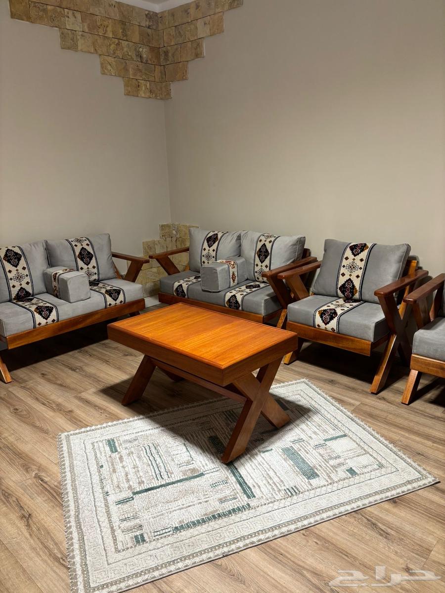 كنب شبه جديد كما هو موضح بالصورة64499994889473113