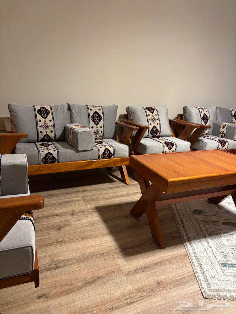 كنب شبه جديد كما هو موضح بالصورة64499994889473112