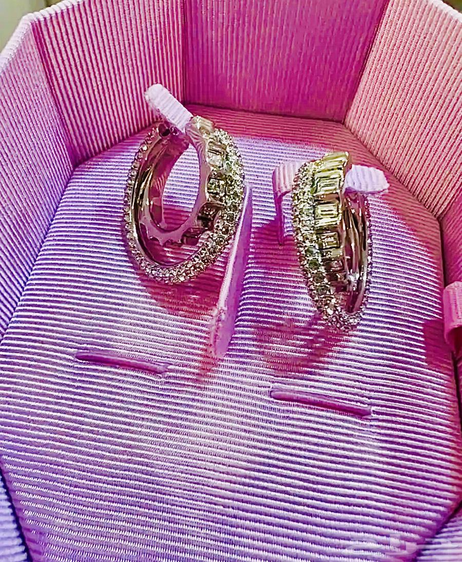 سوارفسكي اصليه قطعه شبه الماس تنفع كهديه Swarovski64500063783299110