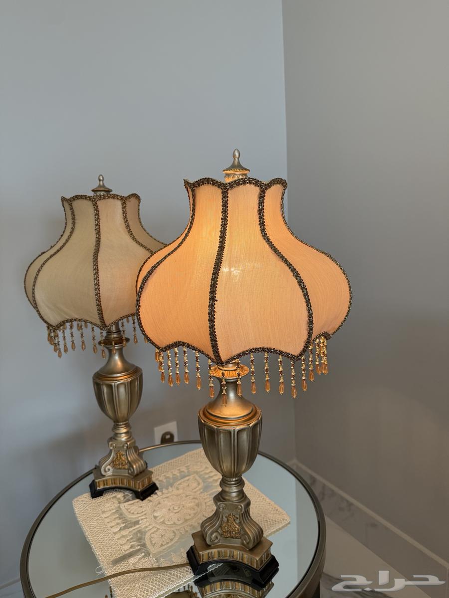 أبجورة بحالة ممتازة للبيع64501620058881114