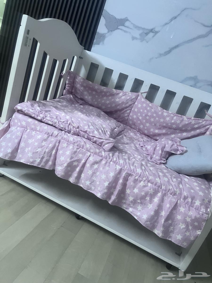 سرير اطفال للبيع مع المرتبه64495679080961112