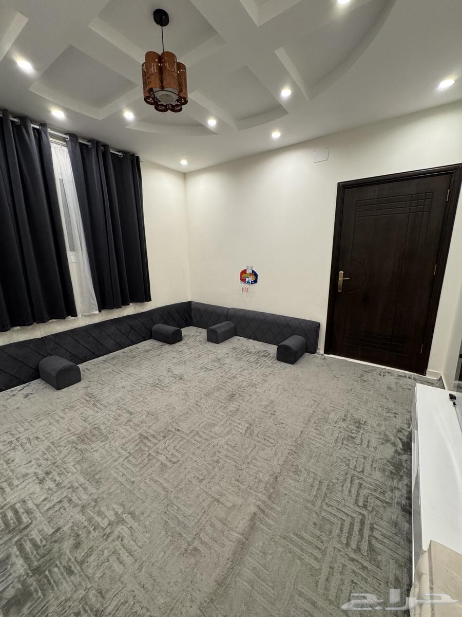 مقلط أرضي 4 في 4 للبيع64499103989763110