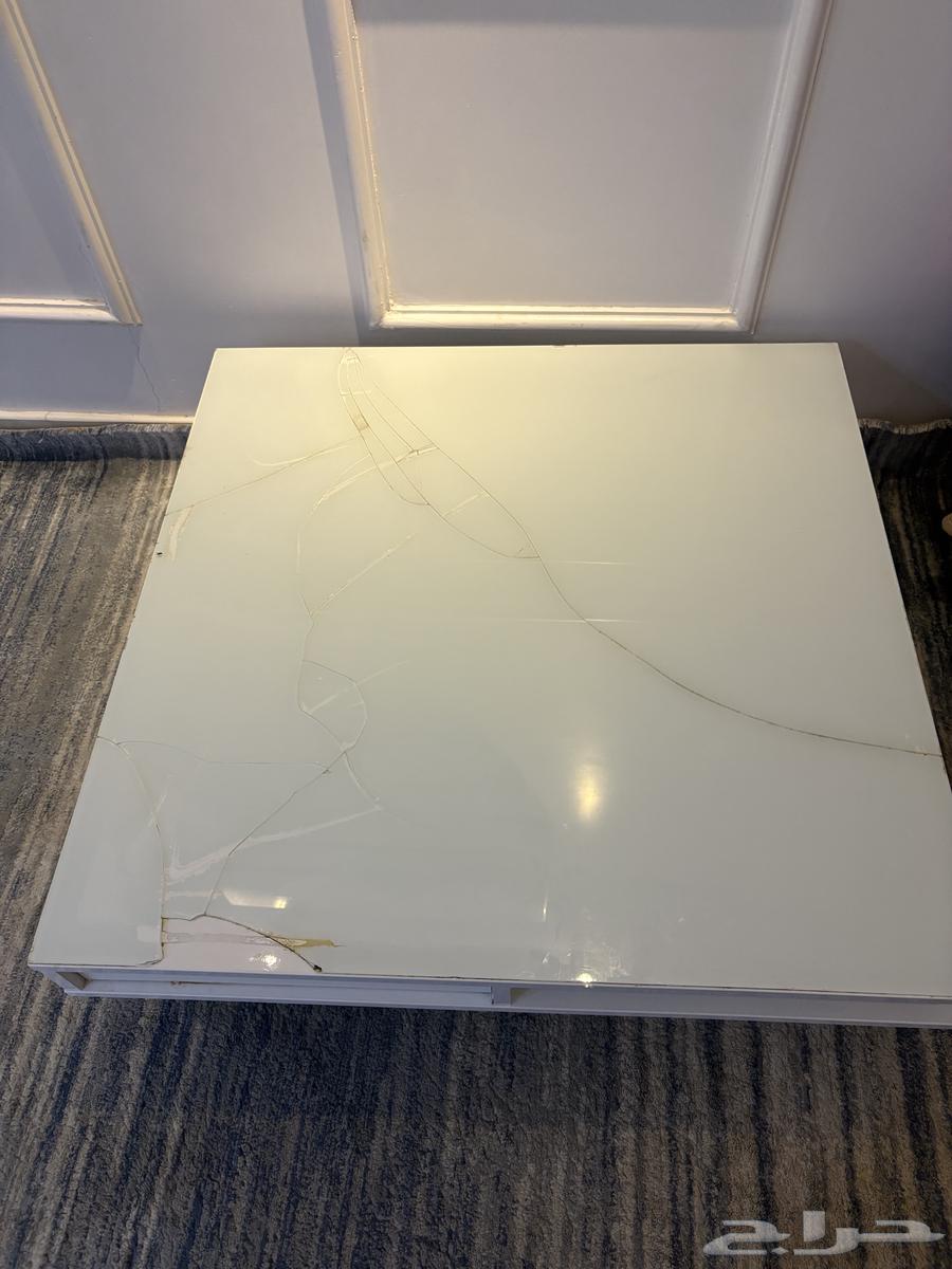 طاولة ايكيا البيضاء64498826000515110