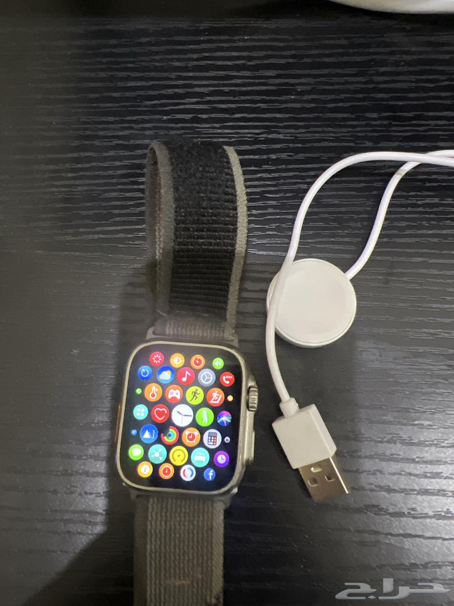 ساعة شبيهه لأبل64496105272705111