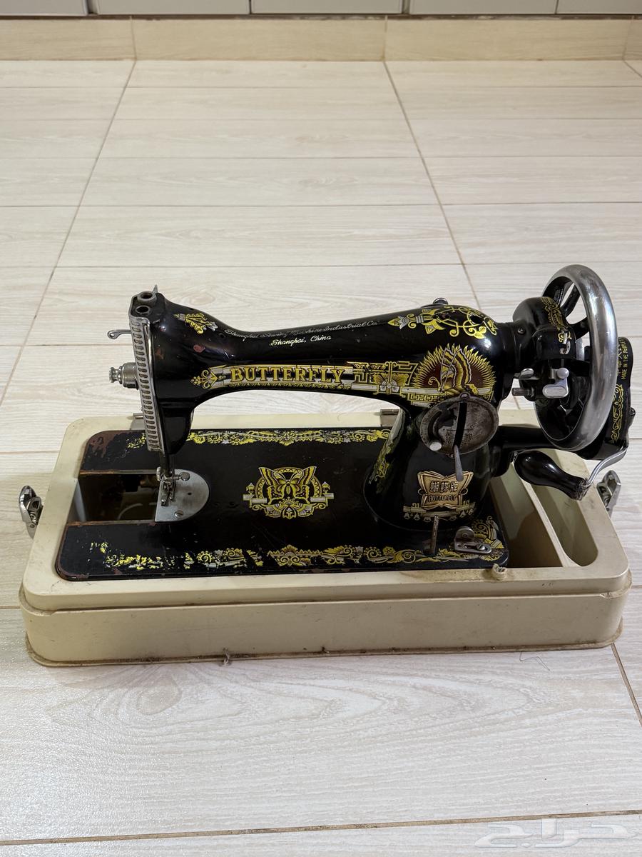 مكينة خياطة قديمة64498756896259110