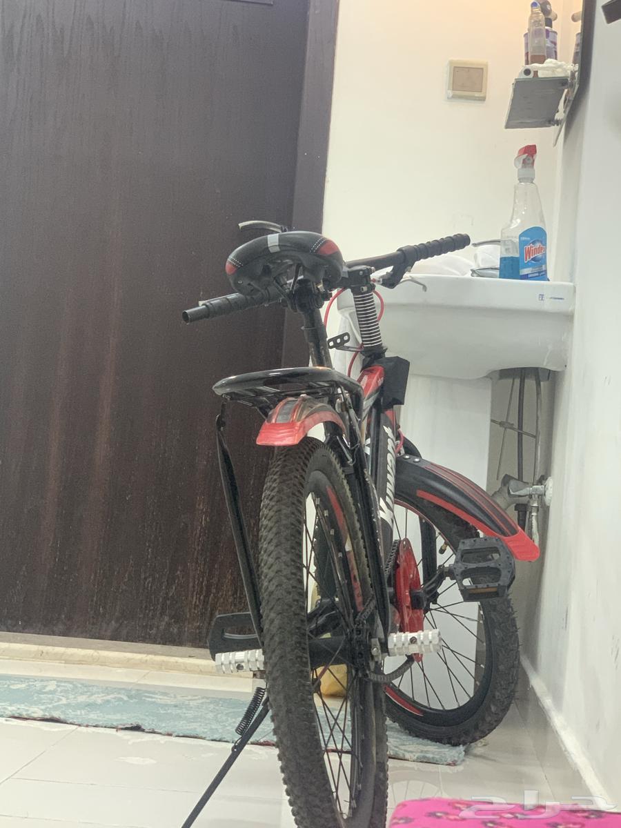 دراجة هوائية للبيع بالخبر للتواصل   السعر 30064498270959361112