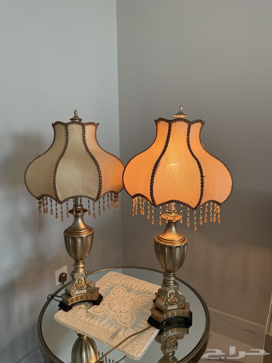 أبجورة بحالة ممتازة للبيع64501620058881112