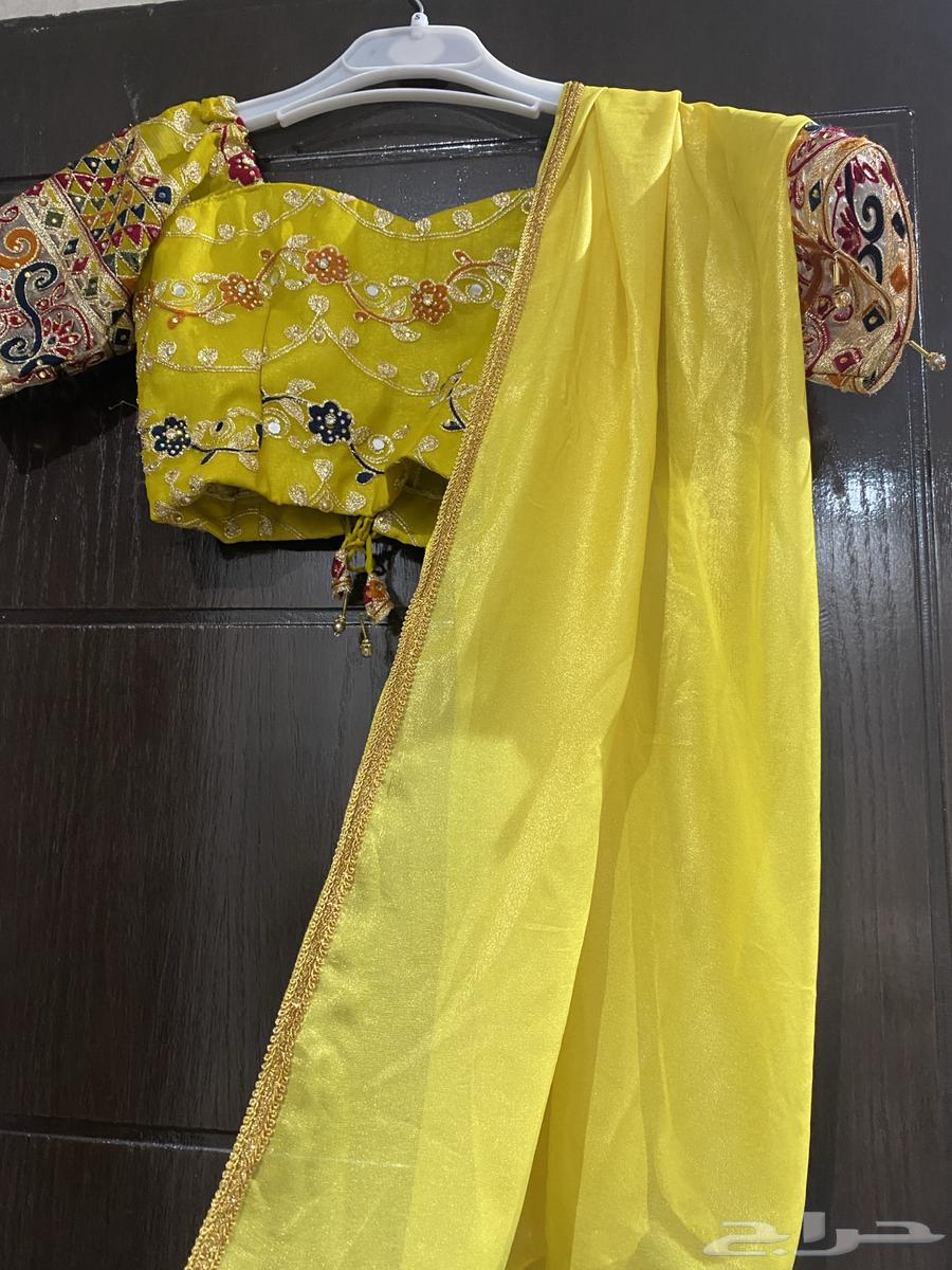 فستان هندي وزن 56 طول 154 مقاس سمول و مديم64502199435394111