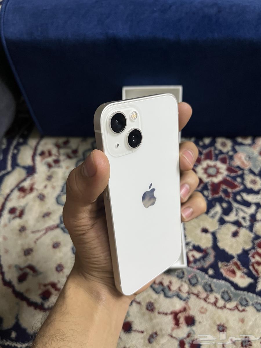 iPhone 13 regular64495461381121112