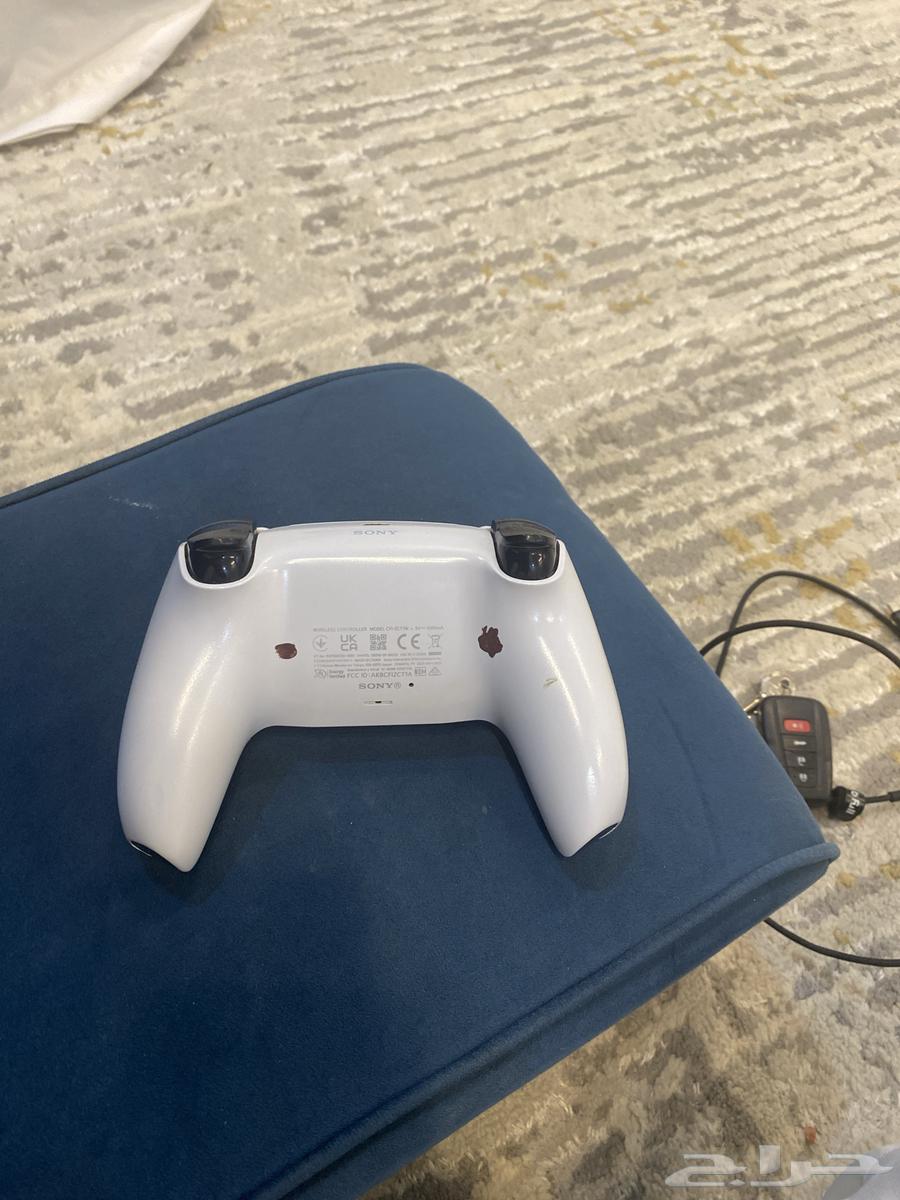 Sony Five controller used, clean, no damage64498826036866111
