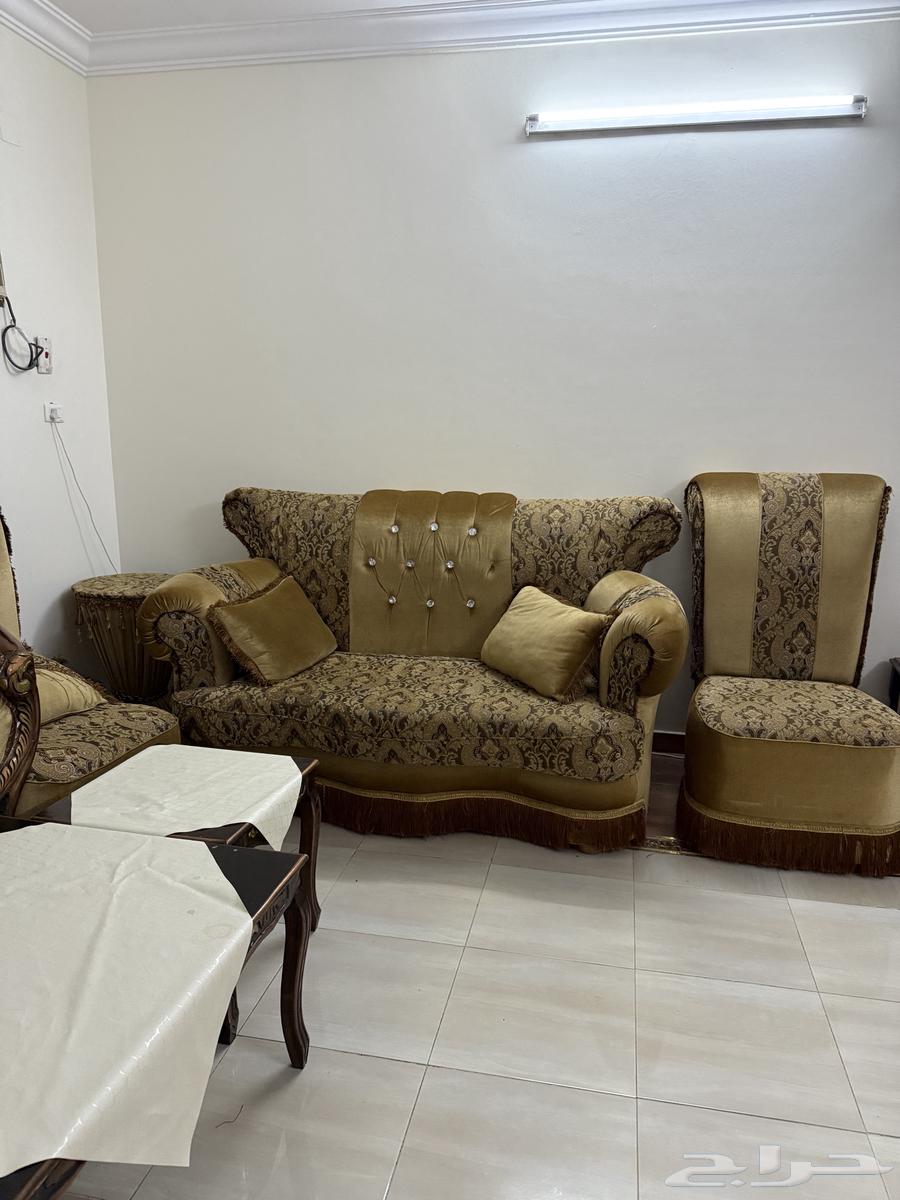 كنب كلاسيك للبيع64502136418051114