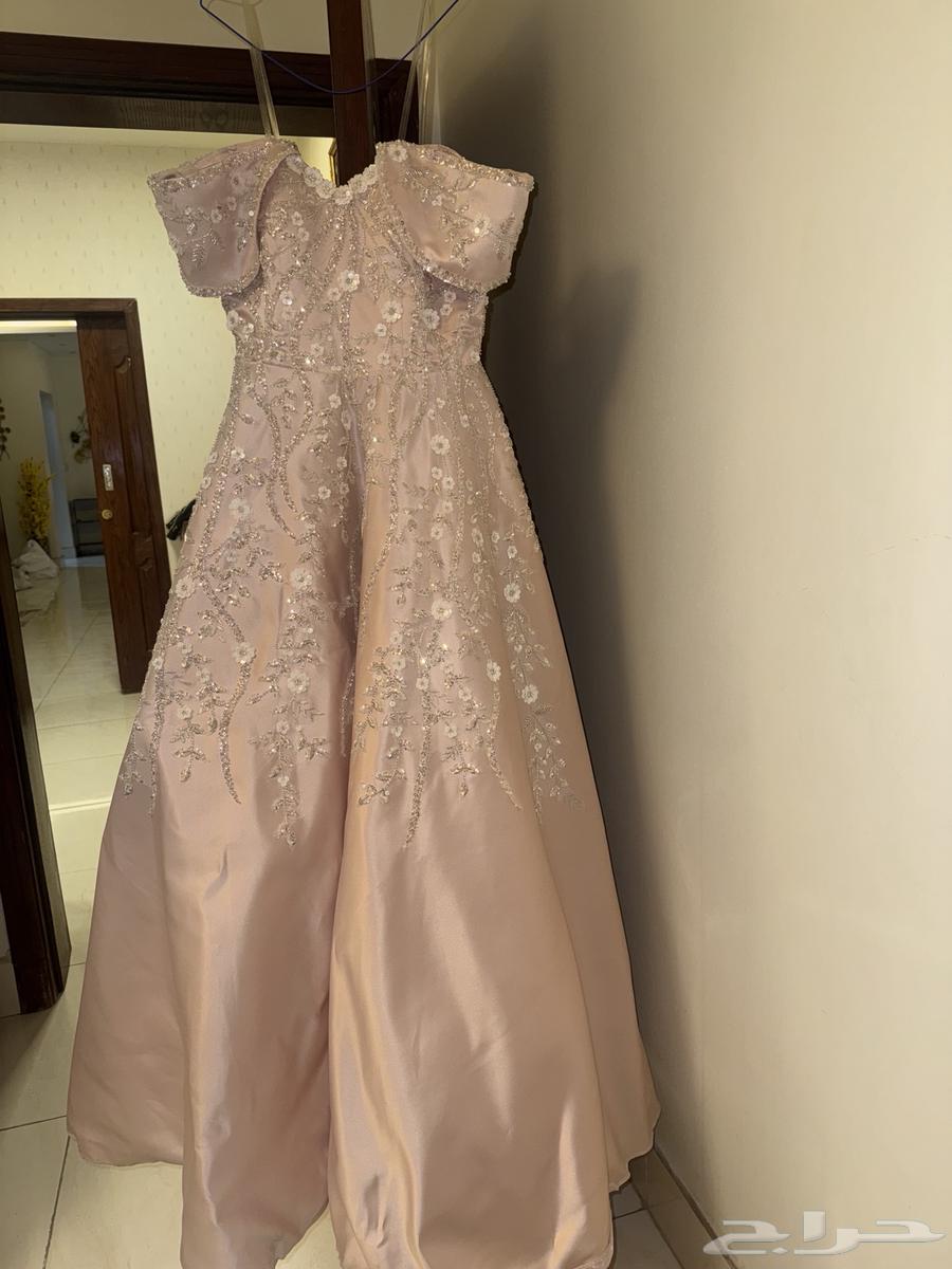 فستان للبيع سعر الشراء 1000 سعر البيع 500 مافيه غلطه64495200369282110