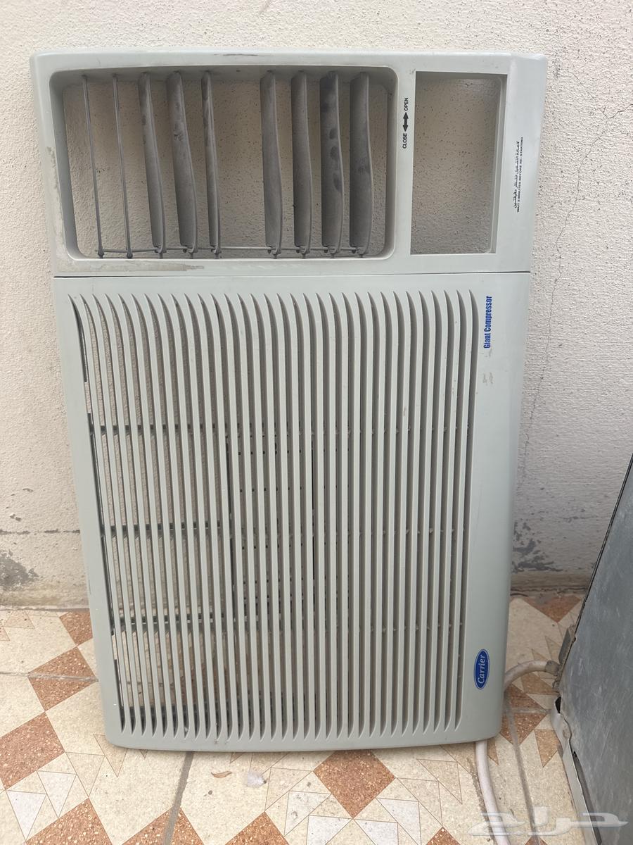 Carrier 24-unit air conditioner working clean, needs only washing64499367553666113