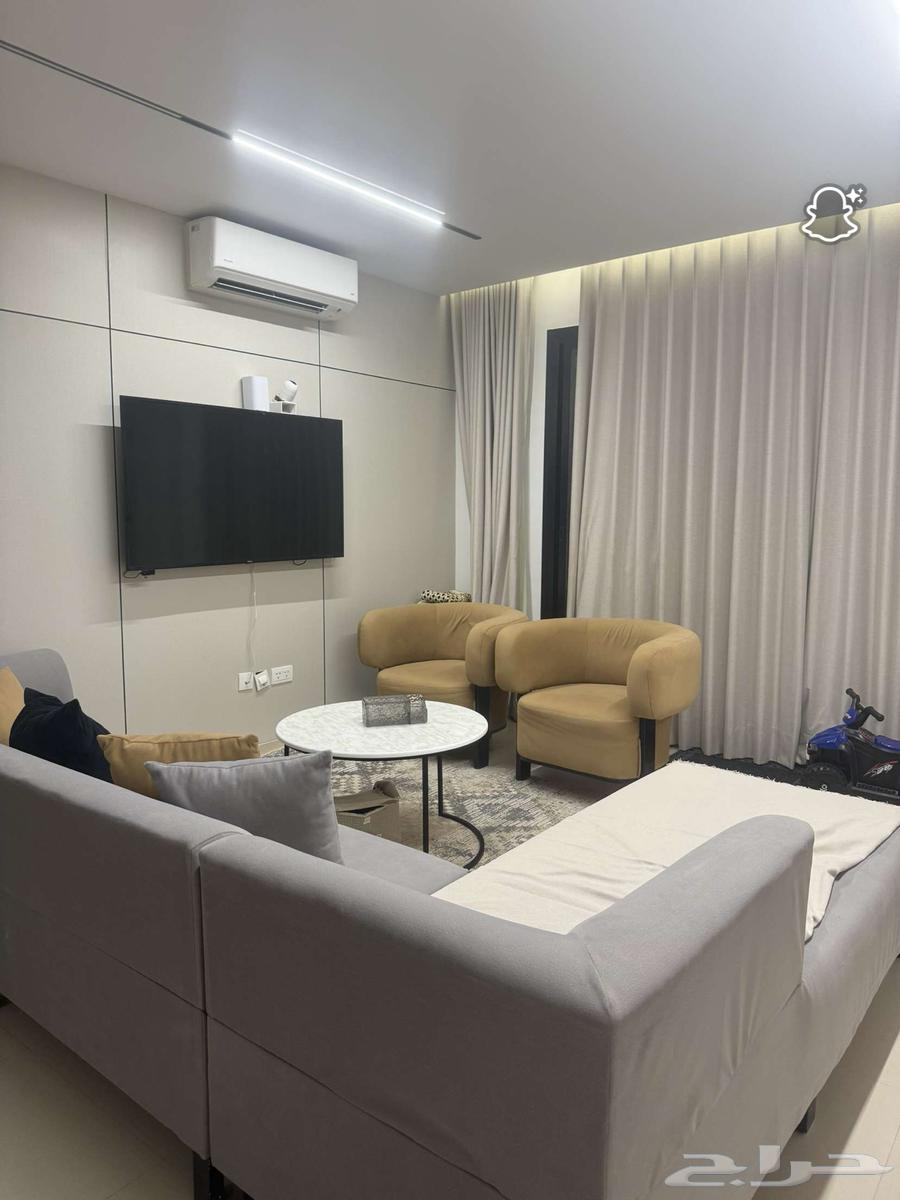 كنب حرفLمع كنبتان مع فرشه مع طاوله استخدام نظيف اقل من سنه64497082506625111