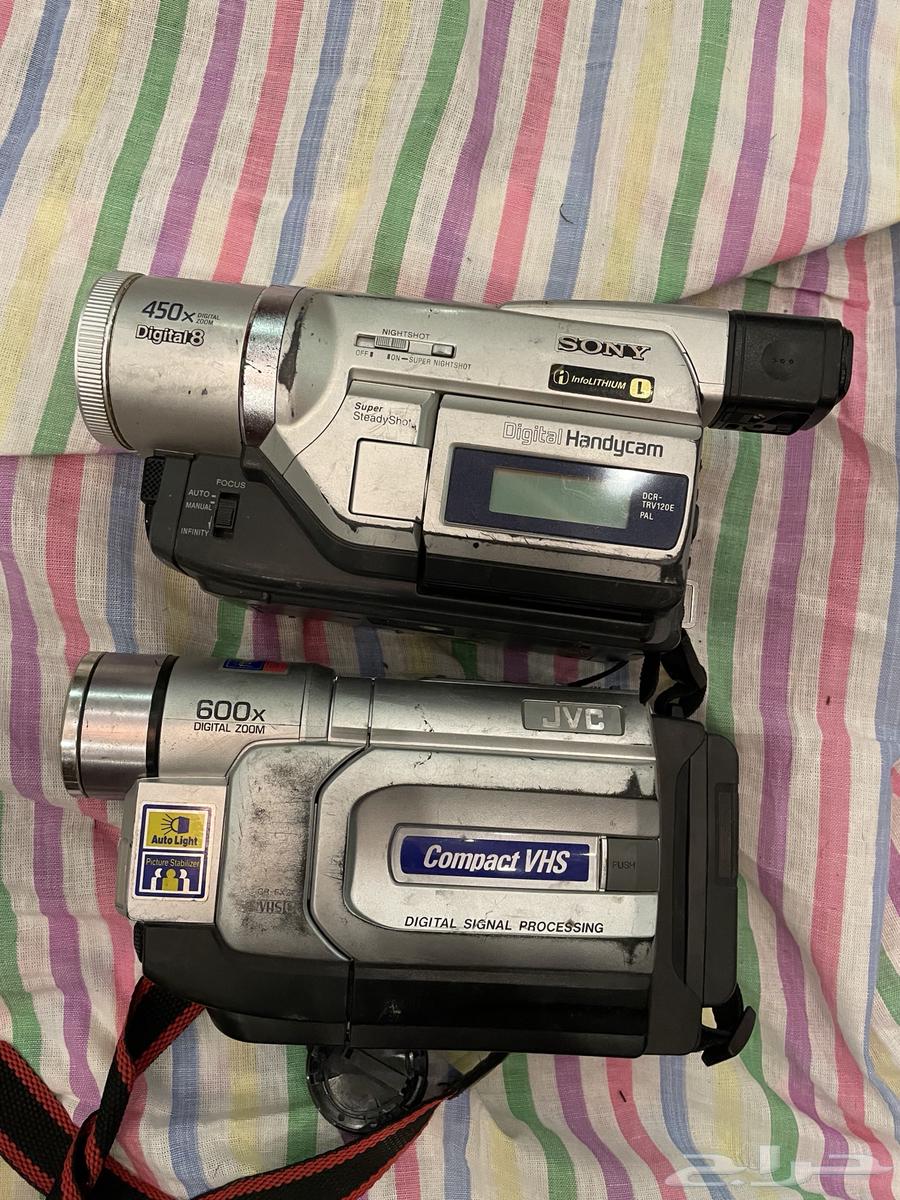 كاميرا فيديو سوني وكاميرا JVC64502748466305110