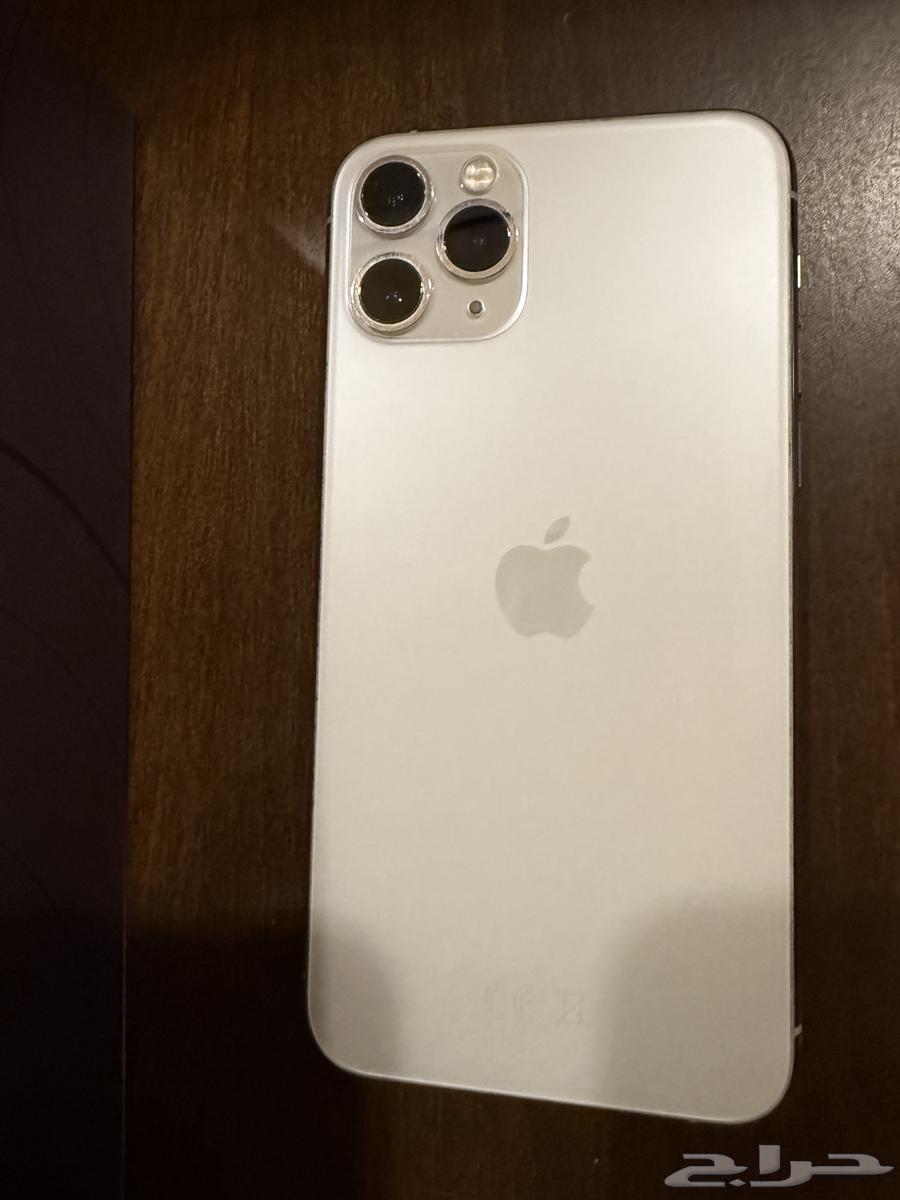 للبيع جهاز ايفون 11 برو نظيف64501146271361110
