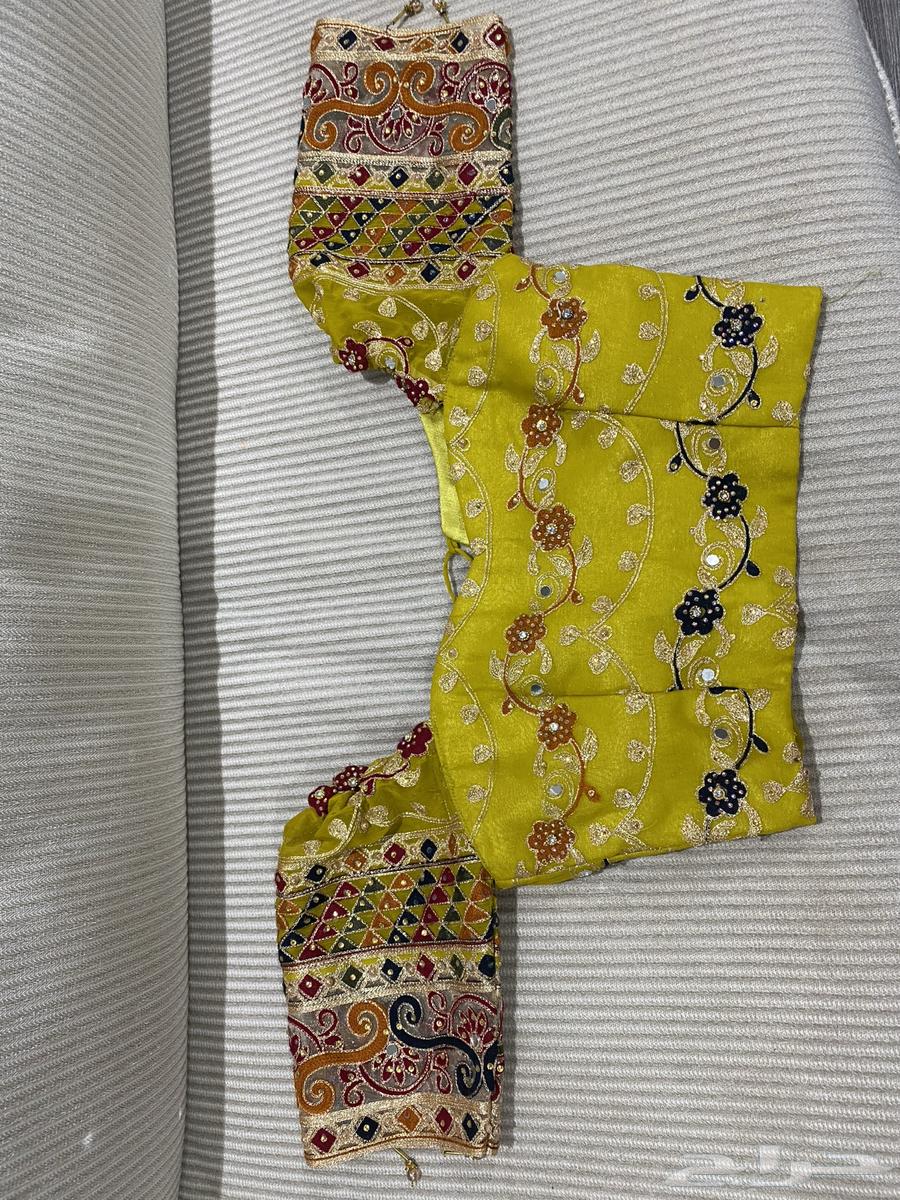 فستان هندي وزن 56 طول 154 مقاس سمول و مديم64502199435394112