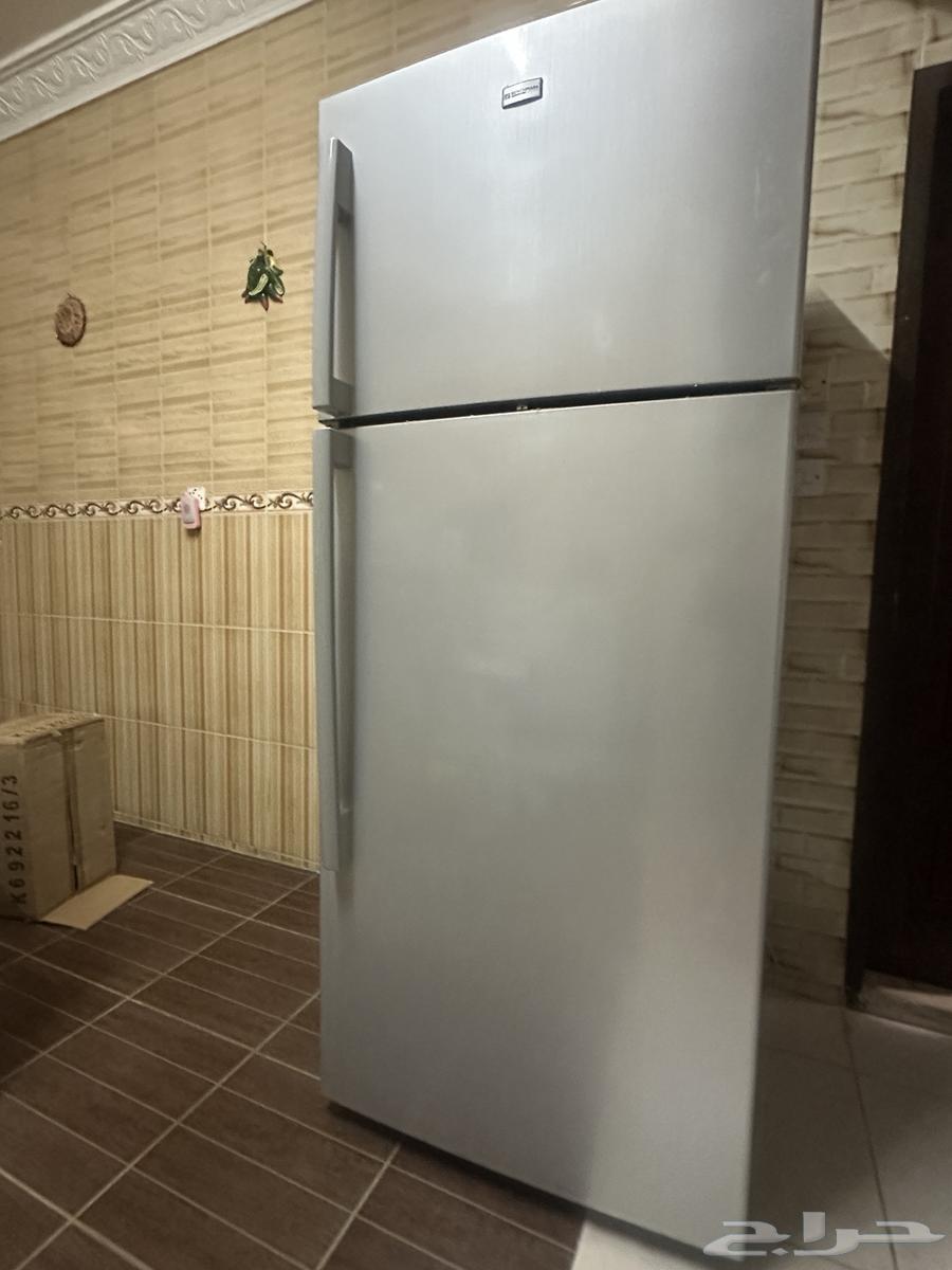 ثلاجة بنش مارك64501843756417112