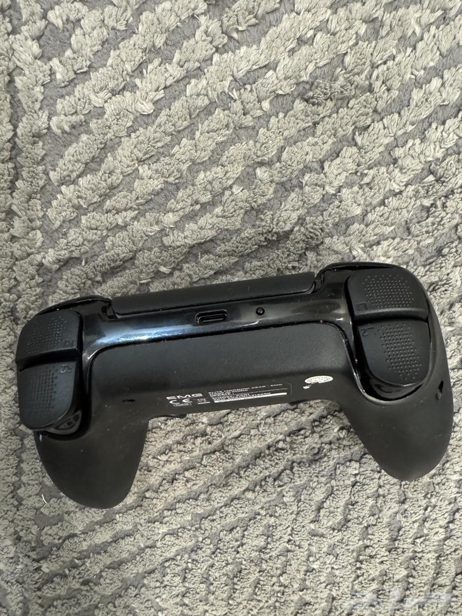 يد سوني 5 ايضا تشتغل على البيسي قيمنق64497882973059112