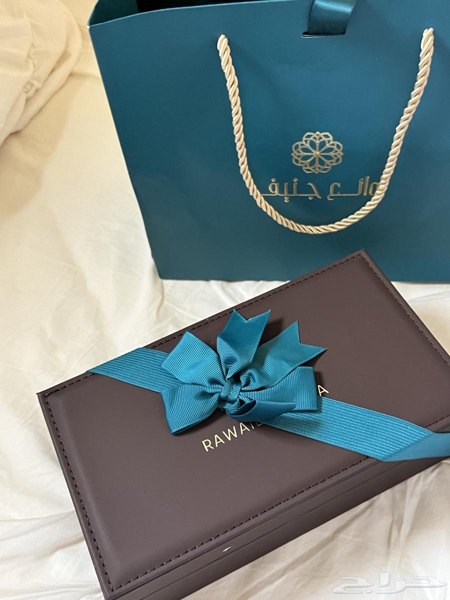 ساعة رجالية فضية بميناء زرقاء مغلفه فخمة64497358903938110