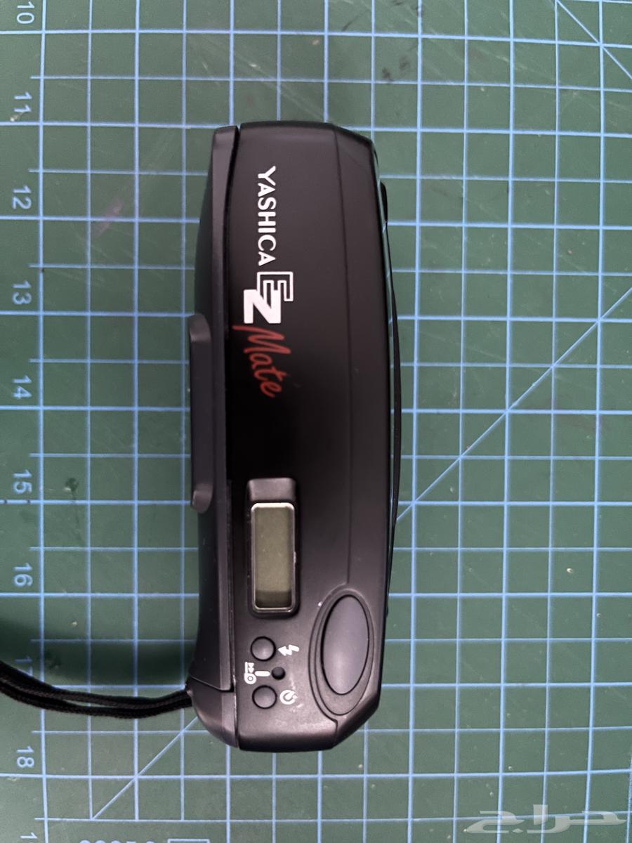 كاميرا فيلم قديمة ونادرة نظيفة للبيع Yashica EZ Mate64501507515906112