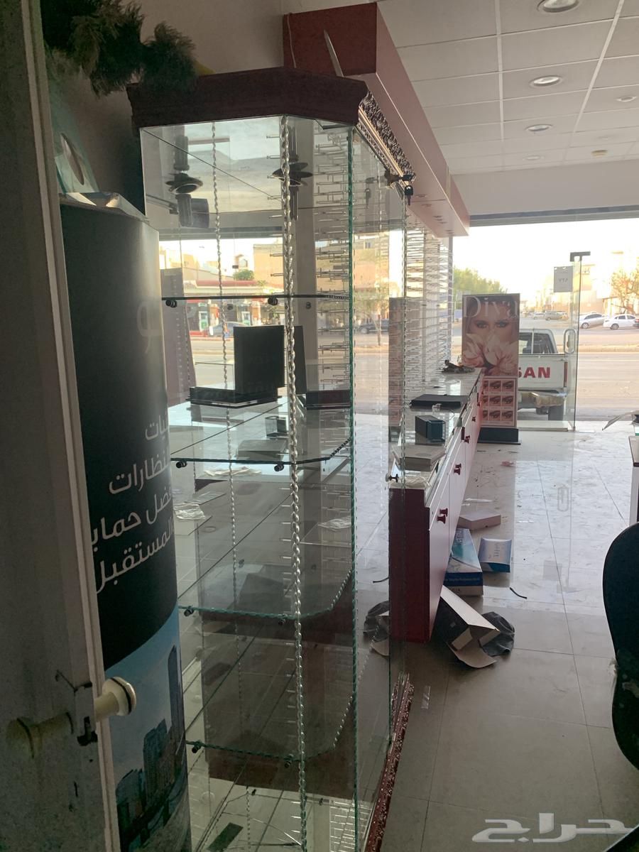 ديكور محل بصريات كامل شبه جديد64499870119169114