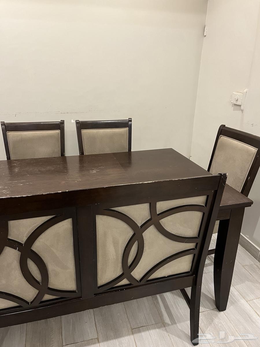 Dining table64496213782657110