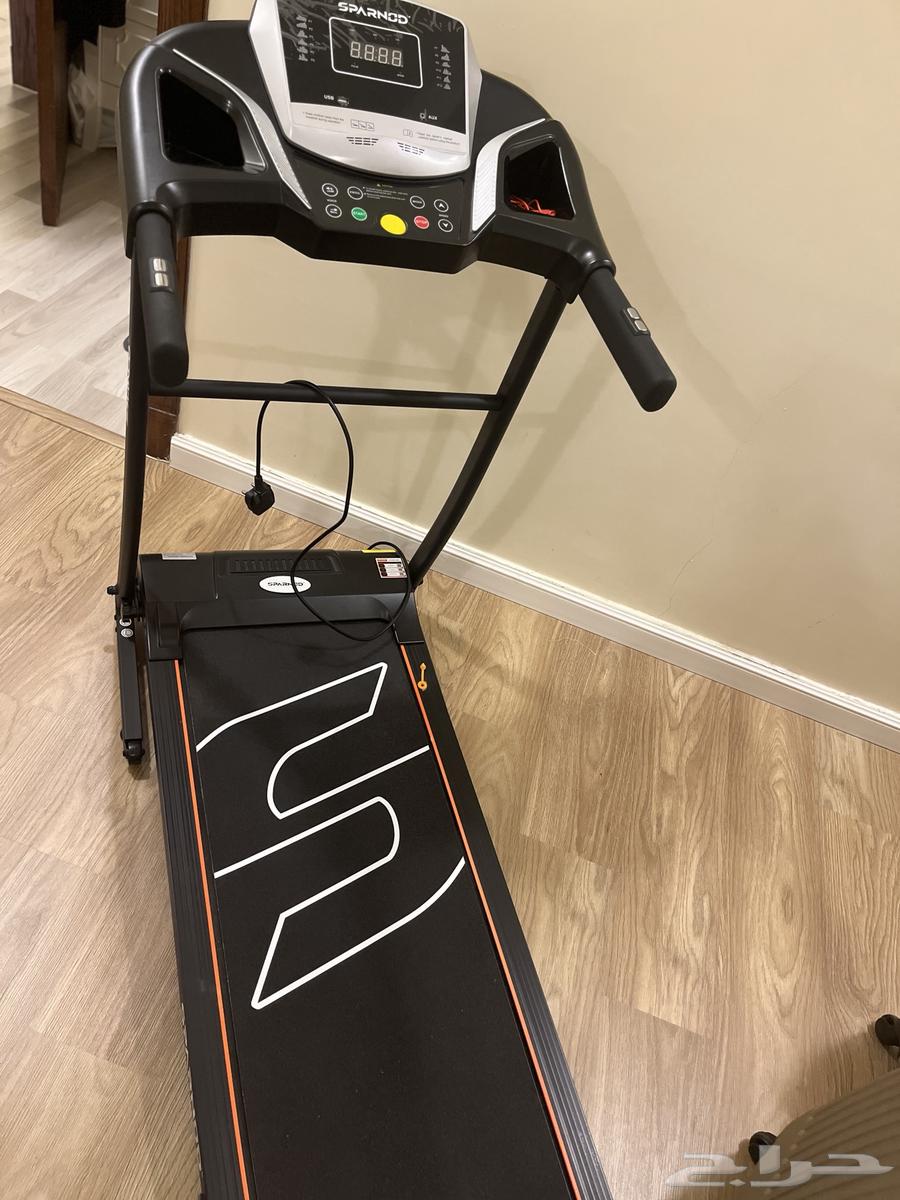 سير جديد لم يستخدم الا مرتين ابيعه ب 600 اللي جاد يتواصل مع64484675907970111