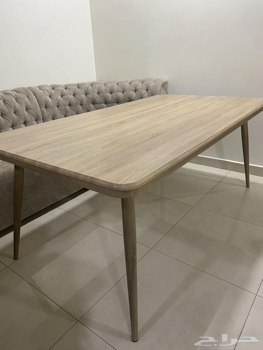 Dining table64502487755777110