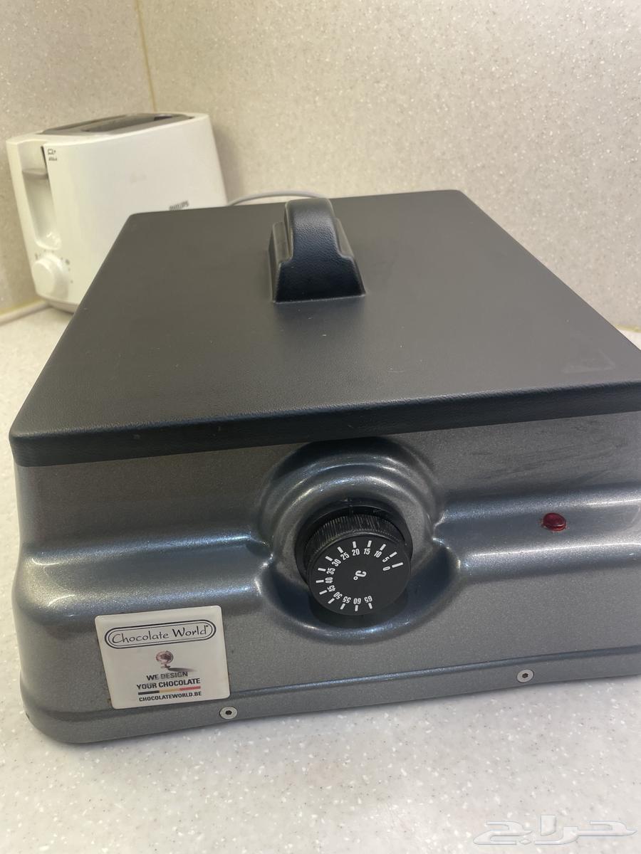 سخان تشوكلت 6 لتر. استعمال خفيف بحاله ممتازه جدا64498256993794110