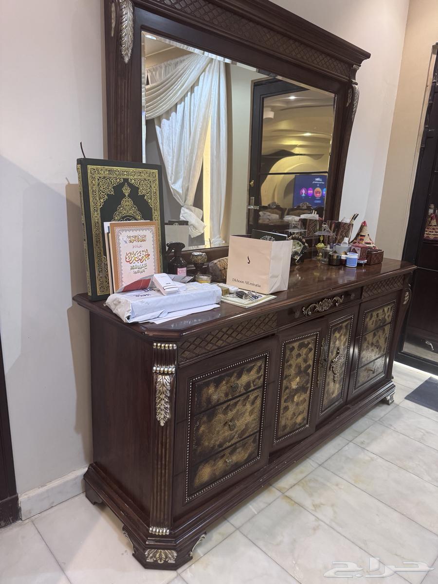 Dining table64497758615682111