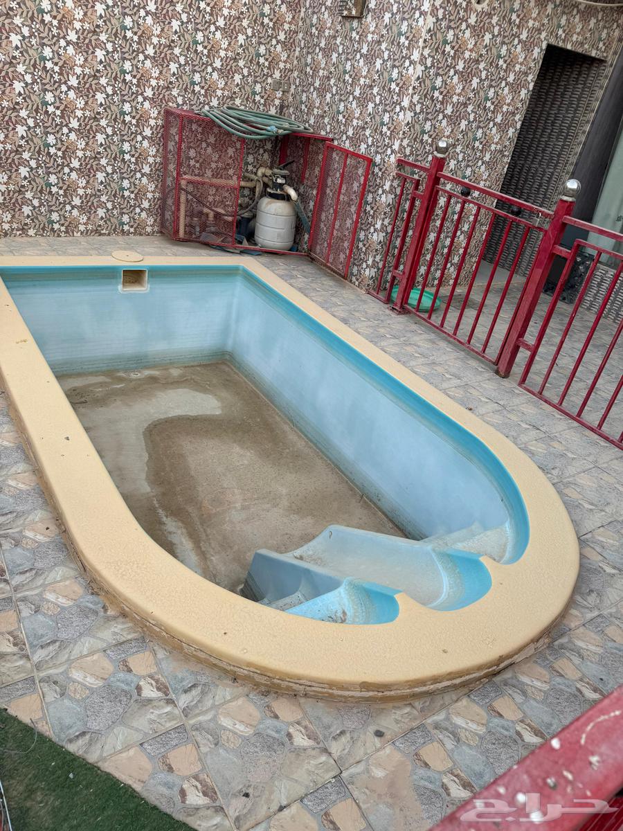 Swimming pools and swings for sale64501921696642112