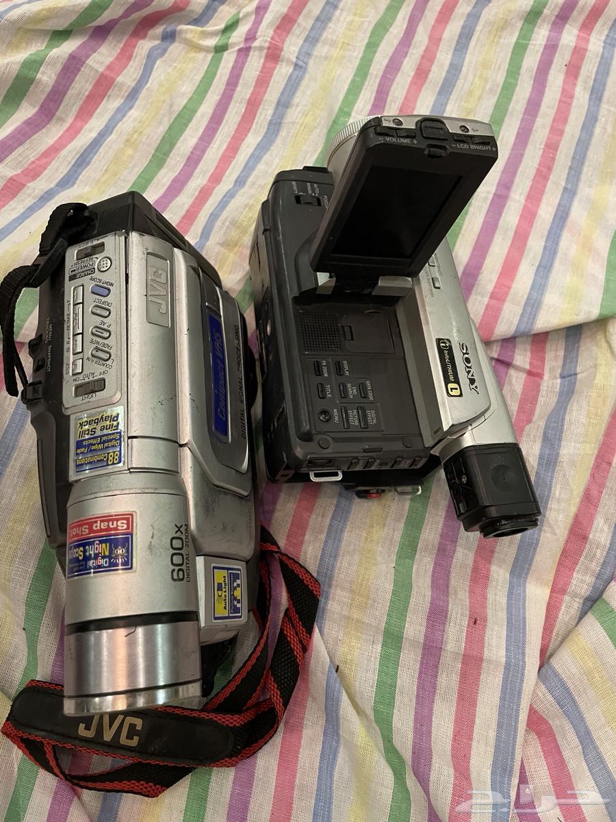 كاميرا فيديو سوني وكاميرا JVC64502748466305111