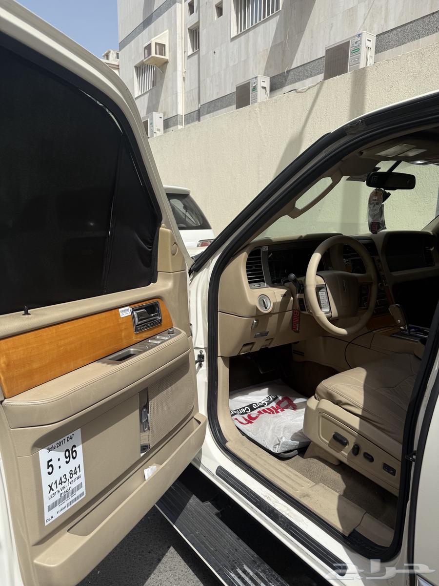 لينكون نافجيتور 2007 بدي طويل XL اللون ابيض الداخليه64672551441153112
