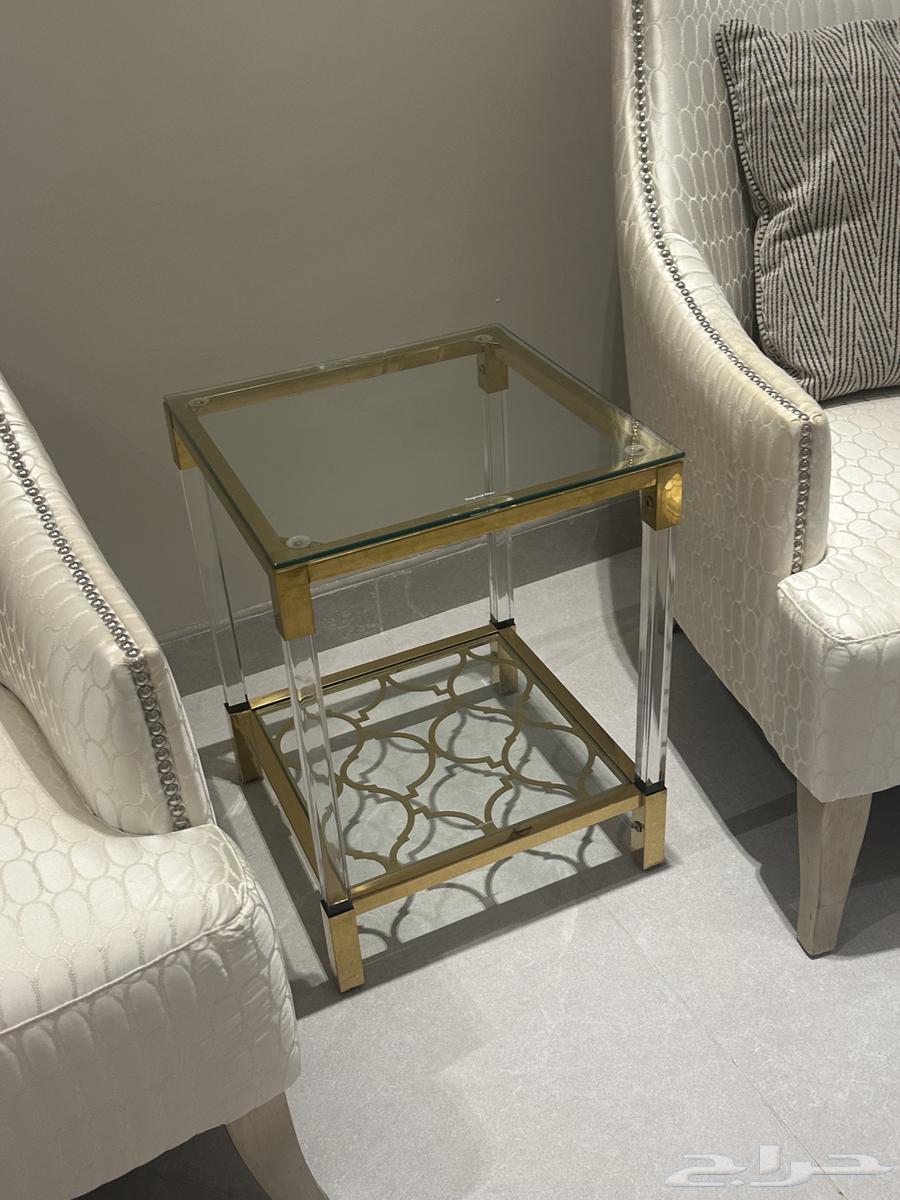 Guest Room Table64498660328833114