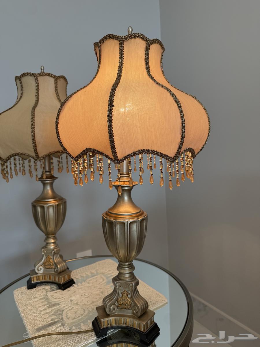 أبجورة بحالة ممتازة للبيع64501620058881110