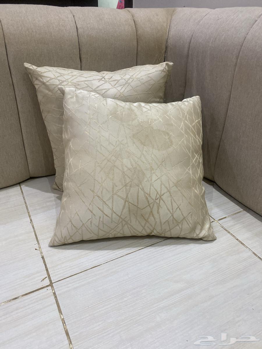 مساند ظهر 4 4 للبيع بسعر 800ريال64499911876610112