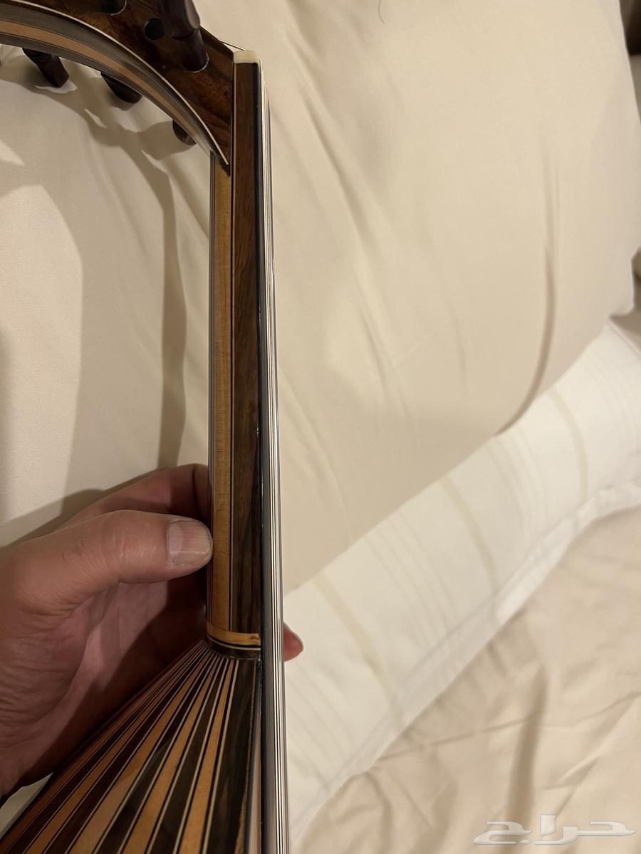 عود موسيقي للصانع السوري سامر الكبه64500298379523112