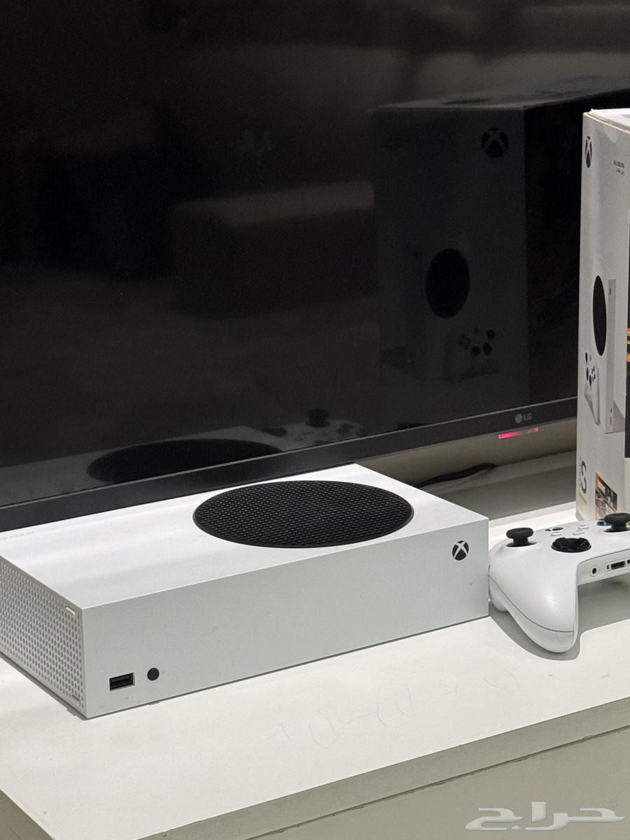 اكس بوكس شبه الجديد نظيف مره مع يد للبيع64499062828289111